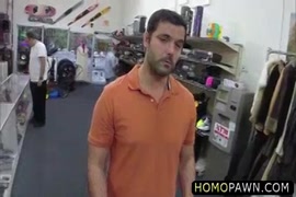Menor pelada