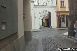Dowlodo vídeos ponografias fias