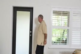 Baixa vidios da xvidios de garota fudendo com homem do pau grande