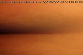 Mae batendo punheta para o filho dotado