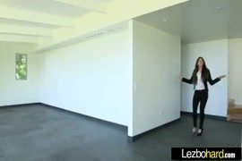 مثليه الطبيب شم الملابس الداخلية لها سيدة المريض الصورة
