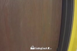 Video homem de 18 anos cumemdo a irma dormino bebada
